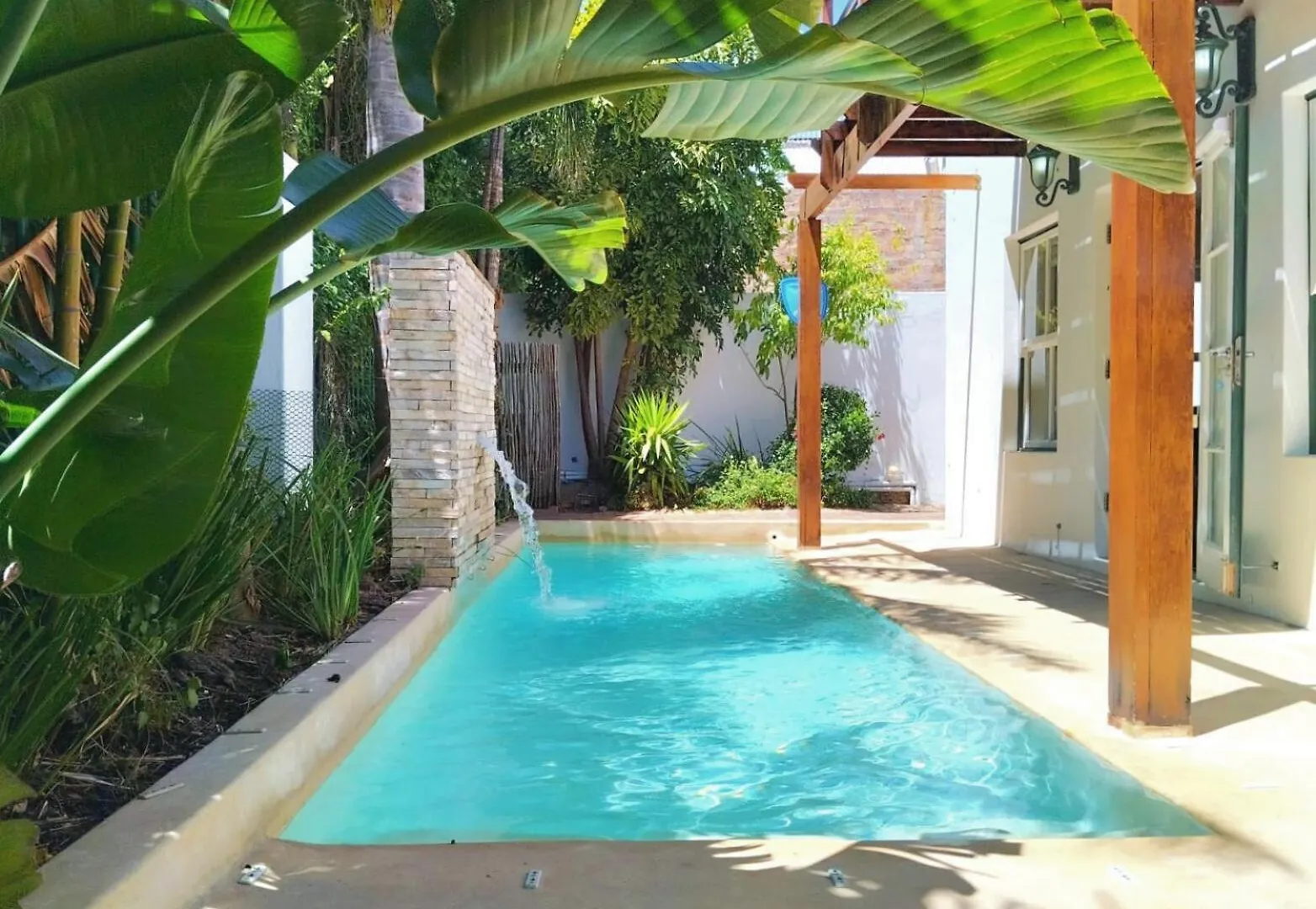 Village Mews, Noordhoek Farm Village contacts